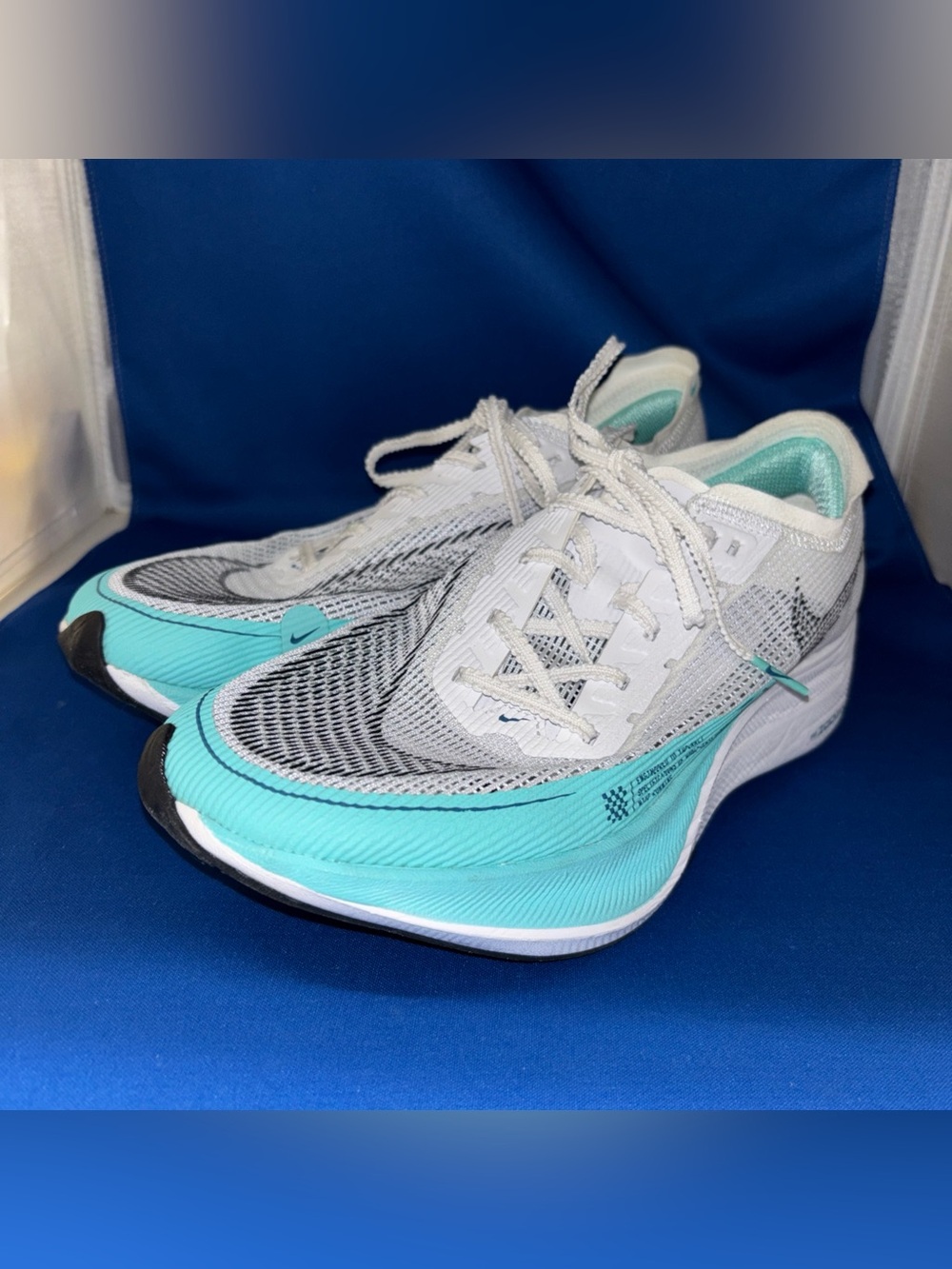 Nike ZoomX Vaporfly Next% 2 White Aurora Green US 8 EUC